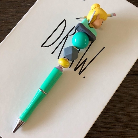 Disney Doorables: Peter Pan: Tinkerbell handmade beaded pen - Picture 3 of 3